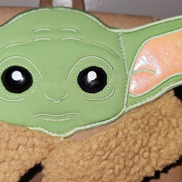 Danielle Nicole x Star Wars The Mandalorian The Child Grogu Backpack - Picture 3 of 7